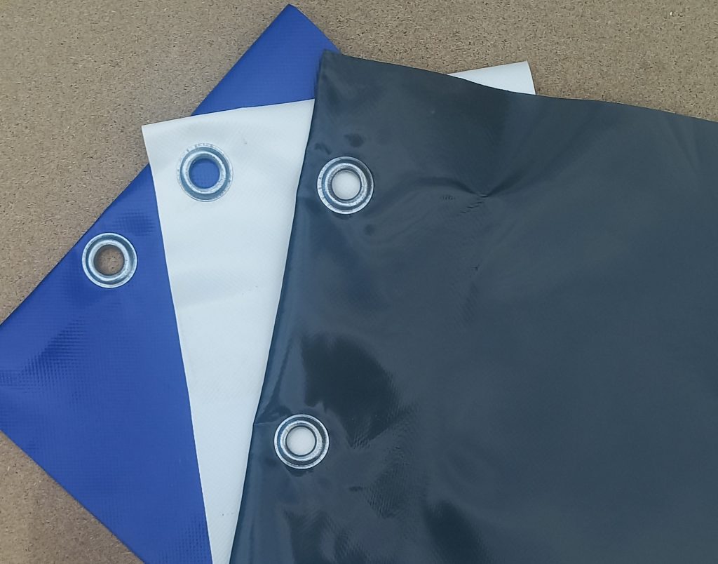 plandeka PVC z okuciami